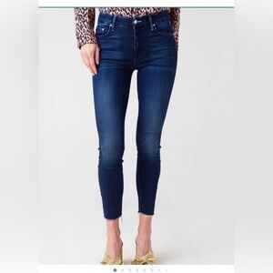 Mother High Waisted Looker Ankle Fray Jeans walking on clouds denim size 27